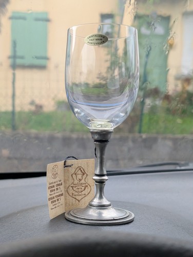 Superbe verre pied en - verre,