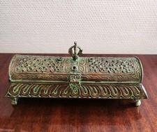 Boîte Ancienne Cuivre Ajouré Patine Verte Pieds Pattes Lion style Orientaliste