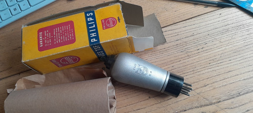 Philips e447 tube - e447, (pentode)
