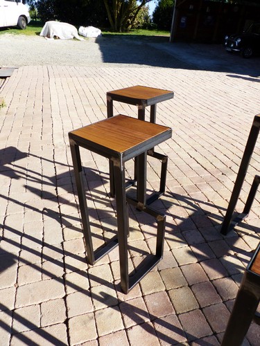 Tabouret haut industriel sur