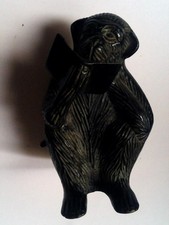 Joli Singe en Fonte Lisant un