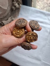 Lot 5 anciens Boutons de