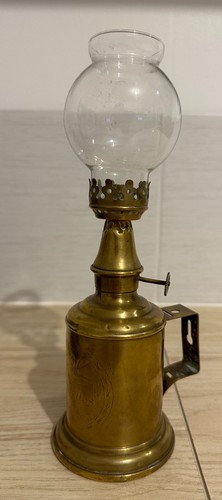 Lampe huile pigeon les - -,