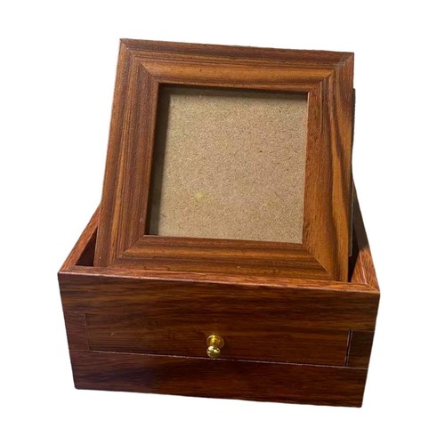 Urnes funéraires pour - , chiens