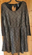 Robe soirée dentelle dorée manches longues noir doré blancheporte t 46 neuve