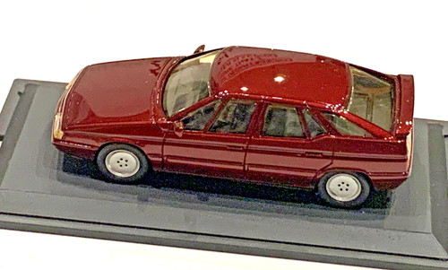 Citroën berline rouge - citroën,