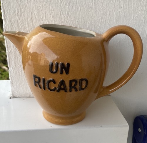 Ricard pichet marron l - un,