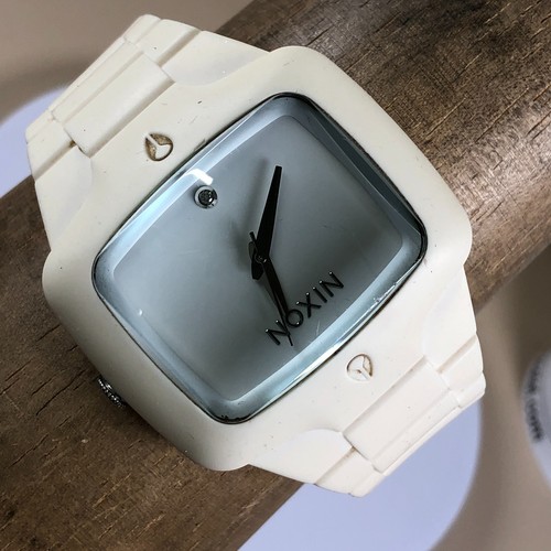 Nixon rubber player - player, men