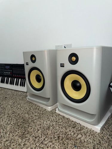 Krk rokit pair studio - g4,