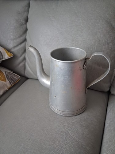 Ancienne cafetière aluminium