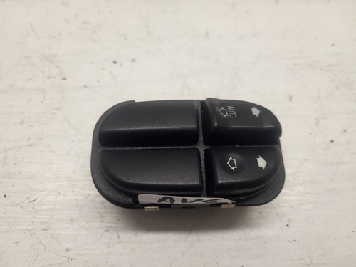 Bouton lève vitre avant