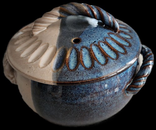 Rockway pottery omelet - -,