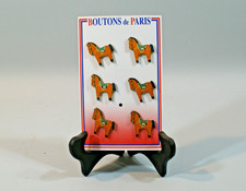 6 ANCIENS BOUTONS EN BOIS