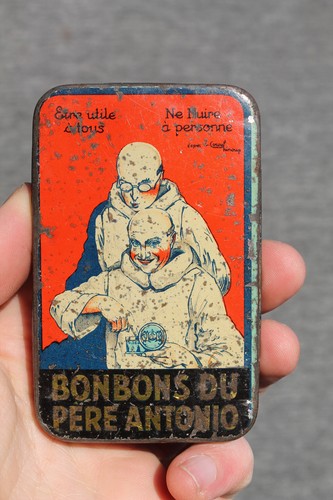 Ancienne boite tôle - boite,