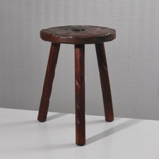 Tabouret tripode moderniste