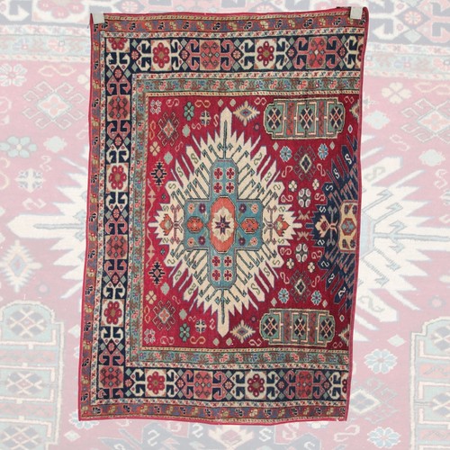 Ancien reste tapis fait - reste,