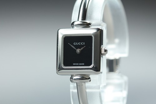 Presque comme neuve montre - [presque,