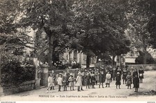 S1190 postcard 46 Montcuq - School of Young Girls, exit from kindergarten