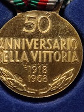 MÉDAILLE  50° ANNIVERSARIO DELLA VITTORIA 1918 1968 OR 750/1000 18K CARATS 5.3 g