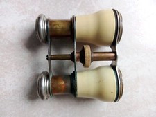 Jumelles de théâtre anciennes "Chevalier-Paris"