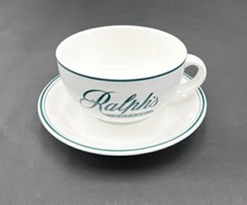 Ensemble soucoupe tasse à