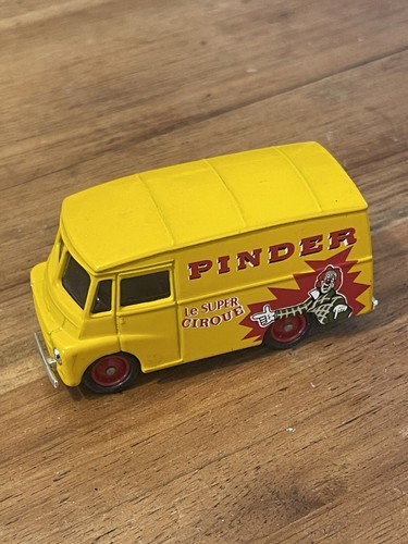 Corgi pinder morris 150 van - pinder,