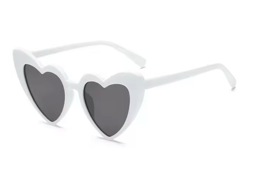 Paires lunettes soleil - lunettes,