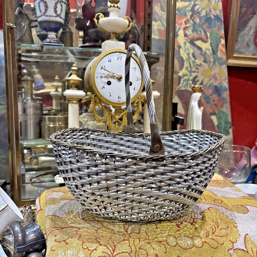 Ancien panier metal - en,