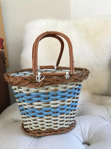 Ancien petit panier - ⚜️,