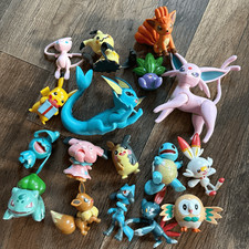 Lot of 17 Pokemon Nintendo