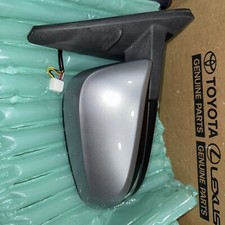 2014-2024 Toyota 4Runner  Right  Side View Mirror W /puddle Light  OEM Used