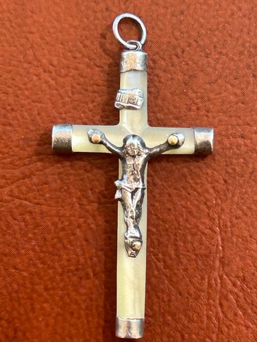 Pendentif croix christ - croix,