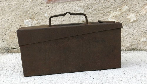 Caisse munitions ancienne - caisse, munitions,