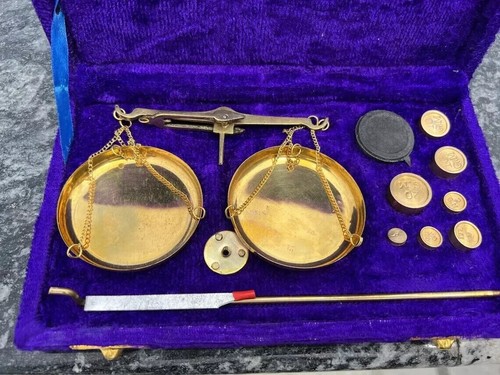Ancienne balance poids - balance,
