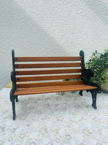 Banc poupée fonte - fonte, et