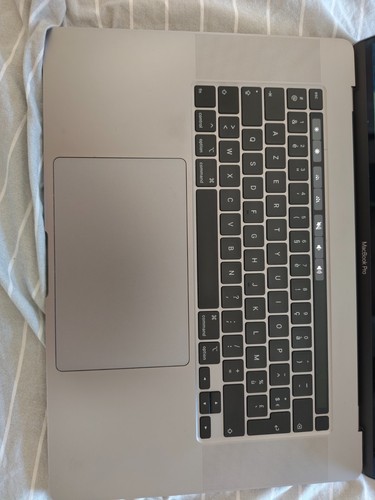 Macbook pro 2019 - 16’’, i7