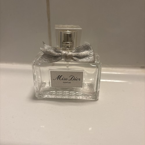 Bouteille parfum luxe - bouteille,