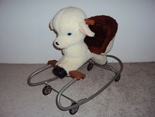 MOUTON  A BASCULE ET ROULETTES