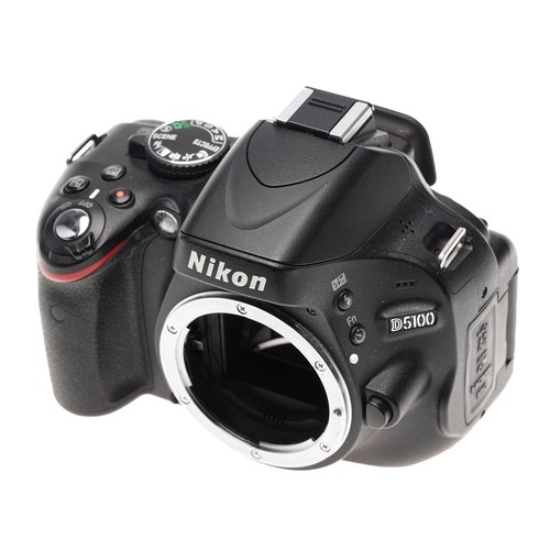 Nikon d5100 environ - nikon, 000