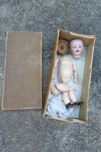Tete bebe caractere - tete,