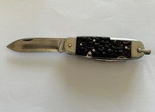 Couteau bouledogue en bois de