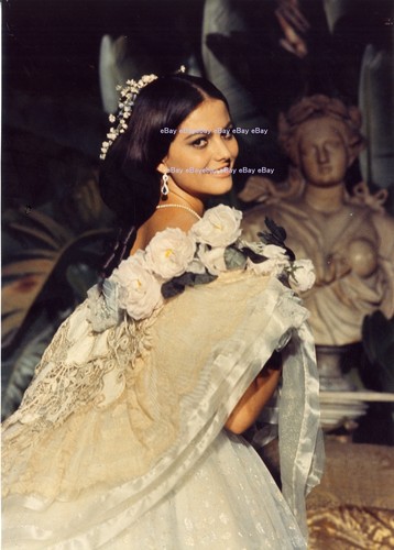 Claudia cardinale le - *,