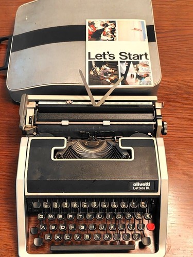 Machine écrire olivetti - écrire,