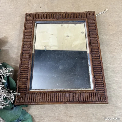Miroir avec cadre - , en