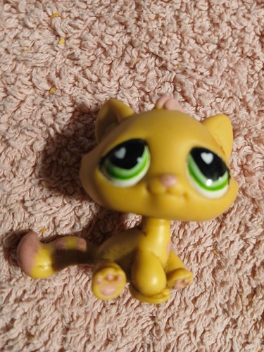 Authentic littlest lps petshop - littlest,
