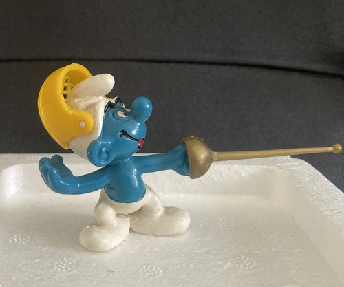 Figurine schtroumpfs escrimeur