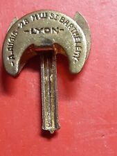 Lot 01- WW2 Insigne Boutonnière à définir