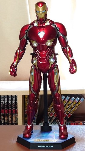 Figurine hot toys infinity war - toys,