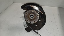 Fusee avant gauche NISSAN