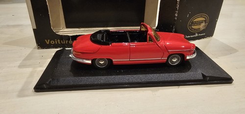 Leader résine panhard - ,